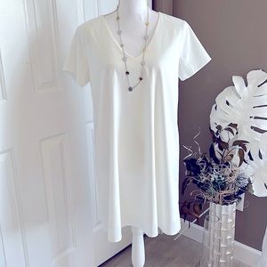 LULUS- Brand New Beautiful White Dress- Size Medium